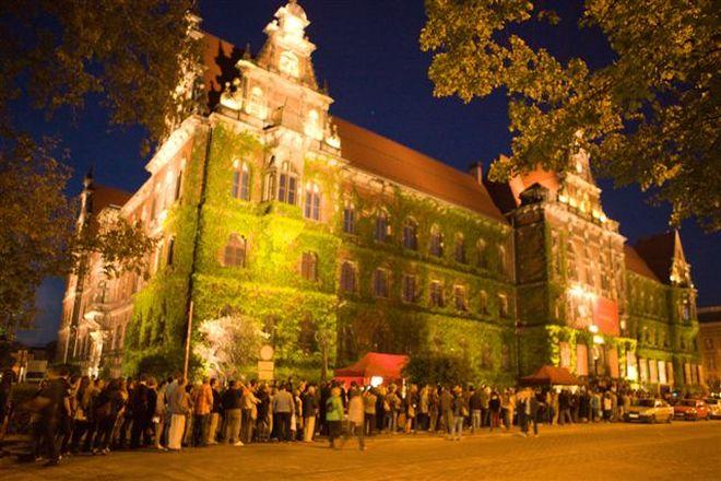 Noc Muzeów w sobotę we Wrocławiu. To będzie prawdziwe zatrzęsienie kultury i sztuki [LISTA INSTYTUCJI]