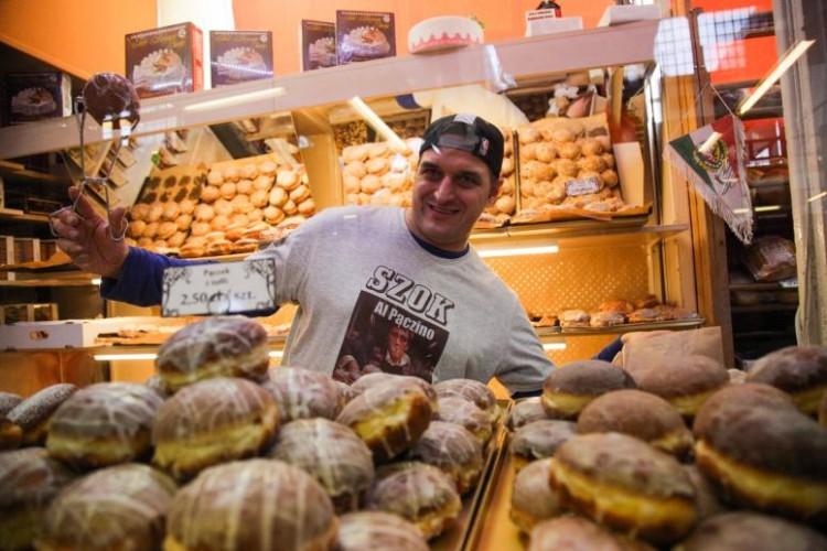 Tutaj zjesz wegańskie pączki. Są lekkie i zdrowe [LISTA LOKALI]