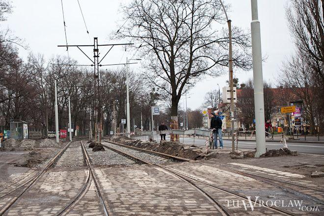 Tramwaj potrącił rowerzystkę na ulicy Mickiewicza. Kobieta zginęła na miejscu