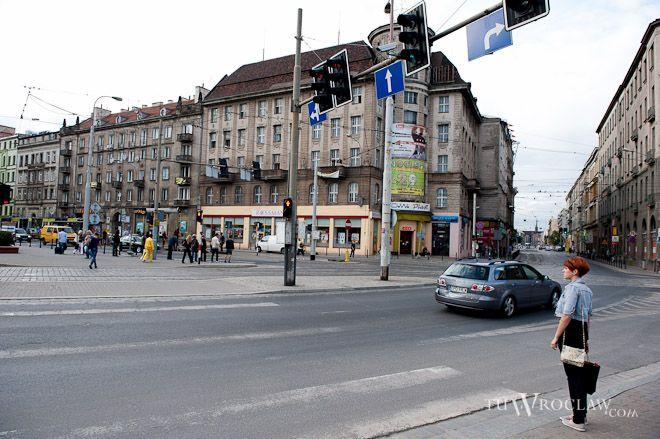 Od soboty 12 linii jeździ objazdami. Rusza przebudowa dwóch skrzyżowań 