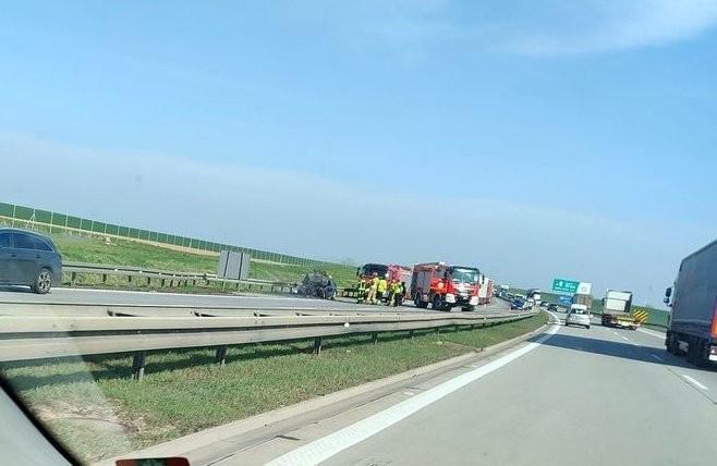Utrudnienia na autostradzie A4 po pożarze auta. Droga była zablokowana