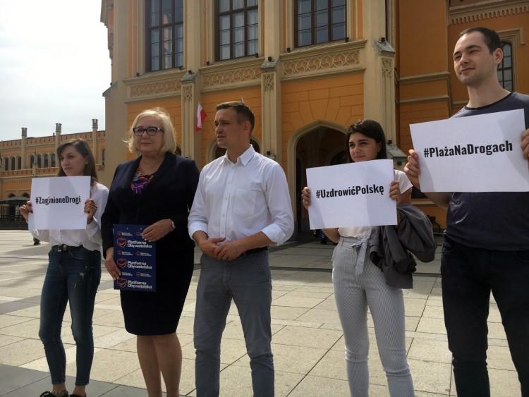 Koalicja Obywatelska ruszyła z kampanią. Wczoraj drogi, dziś drożyzna