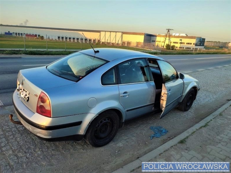W takim stanie gratem bez badań technicznych wybierał się w podróż autostradą?