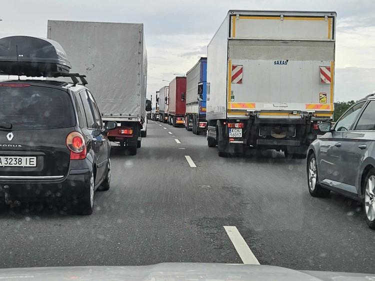 Wrocław: Ogromne korki na AOW i A4. Trasa w stronę granicy zablokowana
