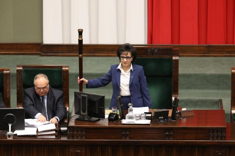 PiS ukradł Wrocławiowi jednego posła. Skorzystać może Elżbieta Witek