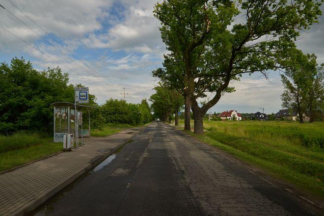 Przejazd kolejowy w remoncie. Jedna z linii autobusowych MPK na wiele dni musi zmienić trasę
