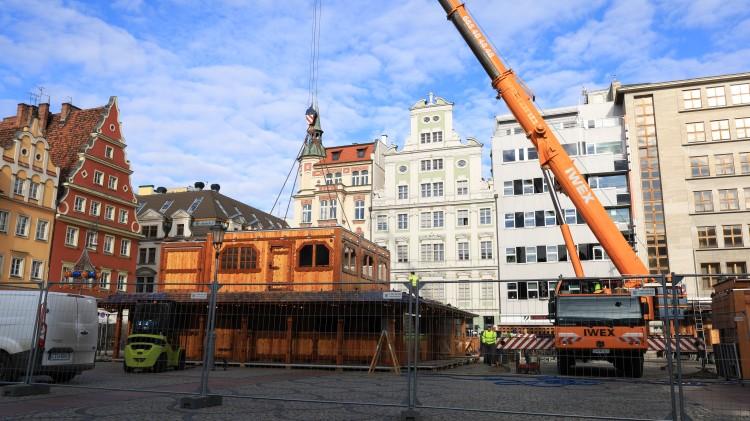 Wrocław: Jarmark Bożonarodzeniowy na Rynku już się rozkłada. Duża zmiana!