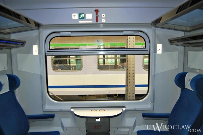 Wrocławscy kierowcy i pasażerowie samochodów mogą taniej udać się w podróż za miasto pociągiem