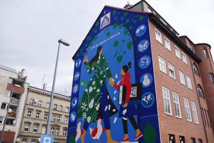 We Wrocławiu powstał komercyjny, antysmogowy mural [ZDJĘCIA]