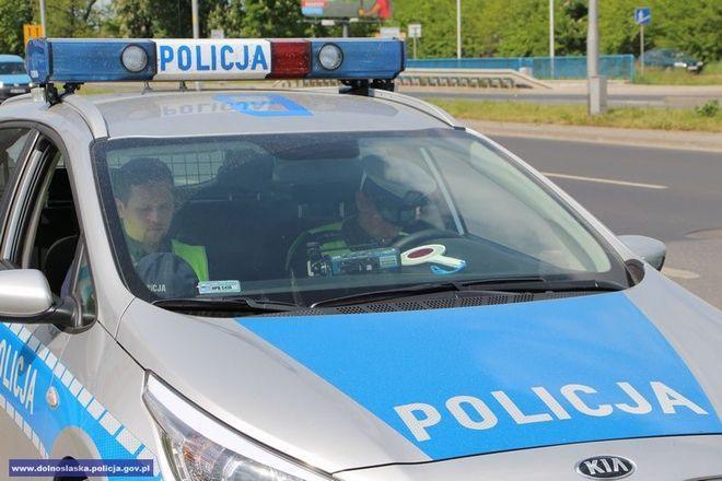 Policjanci w jednym z wrocławskich przedszkoli