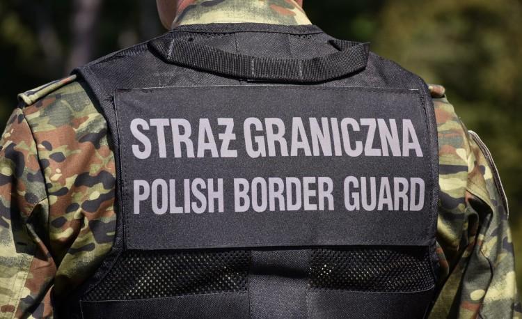 Ukrainiec i Białorusin wpadli pod Wrocławiem z nielegalnymi uchodźcami z Syrii i Iraku