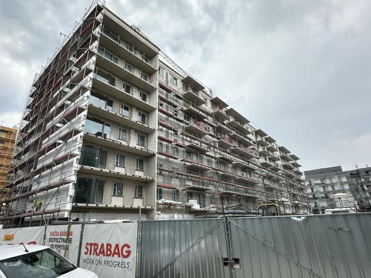 Dawniej biurowiec Impela, teraz mieszkania. Ślężna Vita coraz bliżej