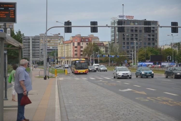 Kierowca miejskich autobusów prowadzi profil na Facebooku. Internauci go uwielbiają [ZDJĘCIA]