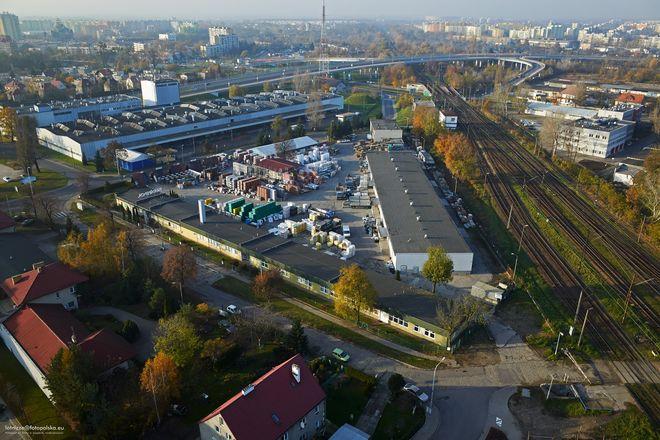 Od poniedziałku nie zaparkujemy na dwóch ulicach, bo drogowcy montują oświetlenie