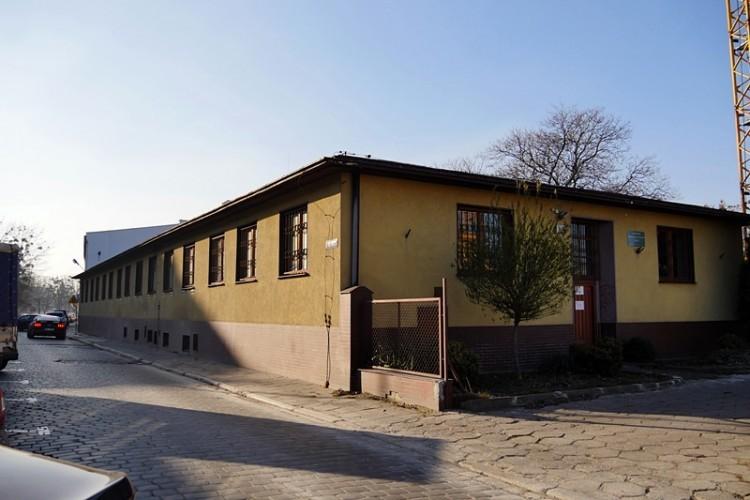Wrocław: Zgony na terenie izby wytrzeźwień. Ile osób zmarło tam w minionych latach?