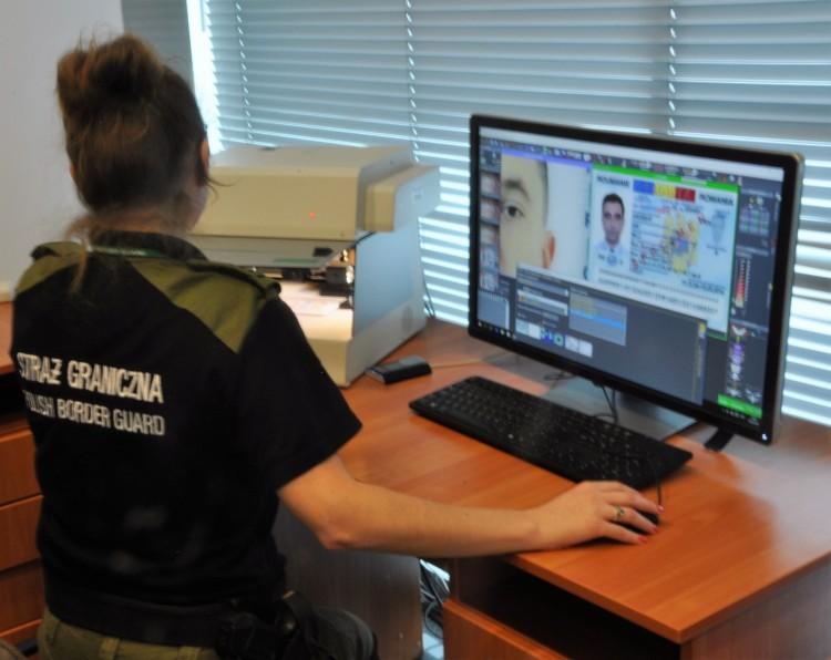Dwaj Ukraińcy udawali Rumunów. Mogą za to trafić do więzienia nawet na 2 lata