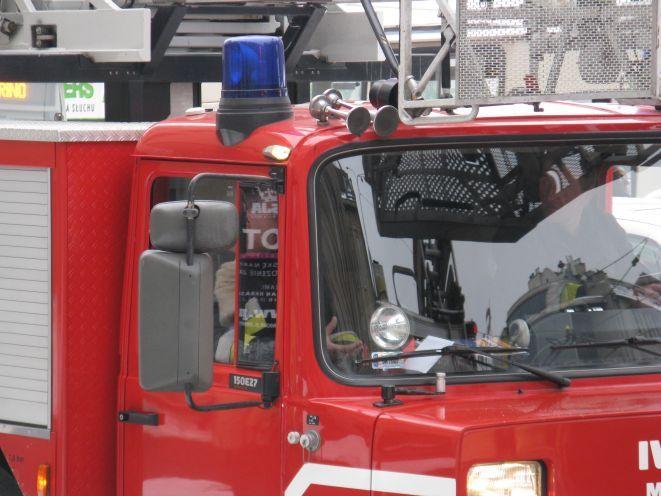 Pożar 9 tirów przy Jerzmanowskiej