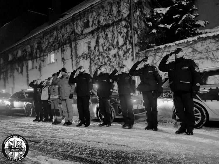 Funkcjonariusze w całym kraju oddali hołd zmarłym policjantom