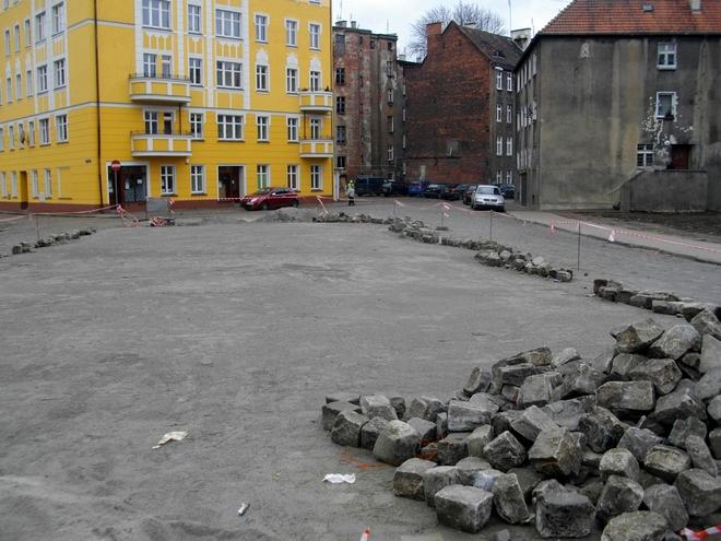 Nowe parkingi w centrum Wrocławia. Jeden jest już czynny, drugi otworzą po świętach