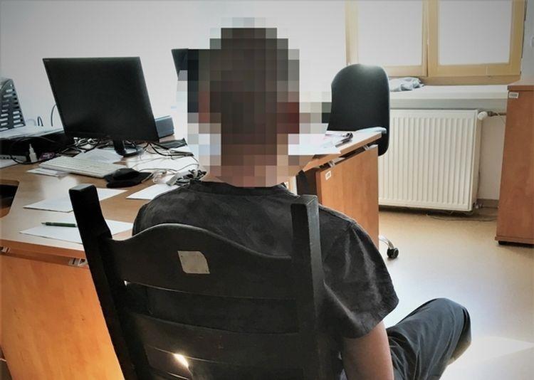 Rozbój z maczetą. Wśród sprawców 14-latek [ZDJĘCIA]