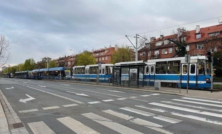 Wrocław: Hallera do FAT-u bez tramwajów. Są objazdy i autobusy zastępcze
