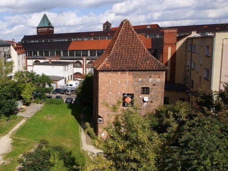Odkrywamy Wrocław: Baszta i mur obronny przy ul. Kraińskiego