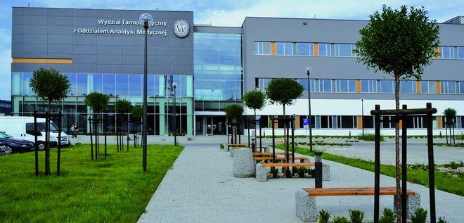 Nowy gmach Uniwersytetu Medycznego przy Borowskiej już otwarty