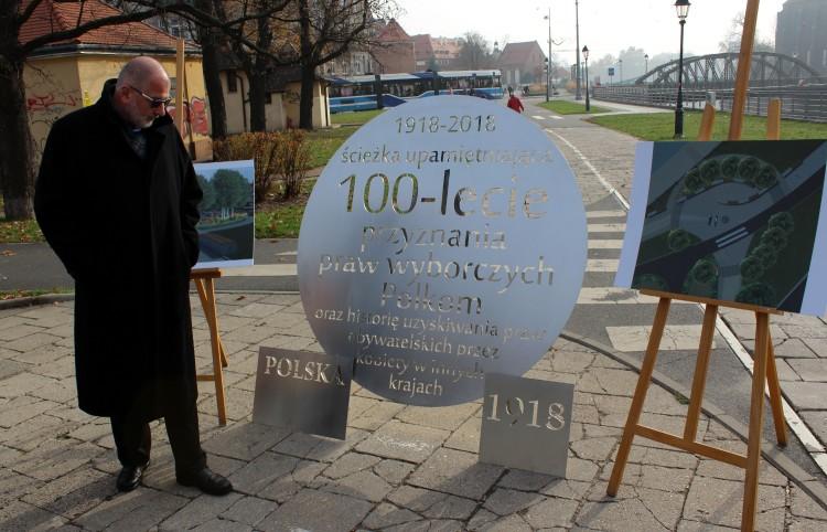 Wrocław dopiero wiosną uczci 100-lecie przyznania praw wyborczych kobietom, bo teraz nikt nie chciał podjąć się inwestycji