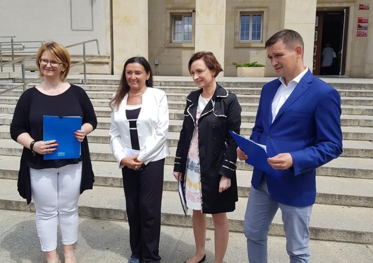 Koalicja Obywatelska: państwo nie radzi sobie z mafią lekową