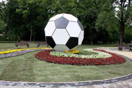 Nawet wrocławskie parki specjalnie zmieniają się na Euro