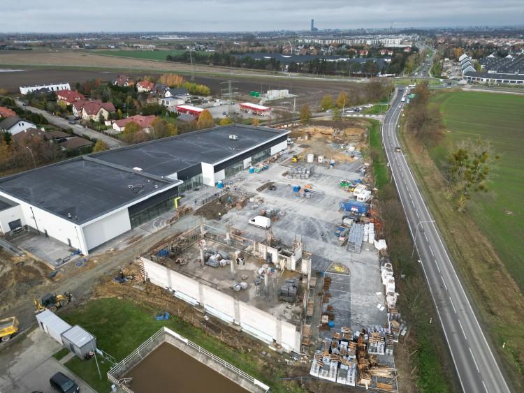 Nowe centrum handlowe w Żernikach. Jagodno już zaciera ręce! [LISTA SKLEPÓW]
