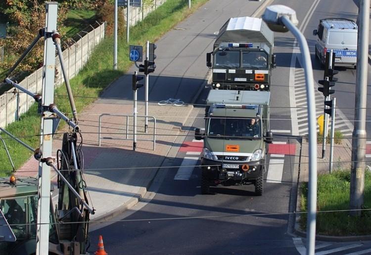 Wrocław: Saperzy usuwają bombę. Strefa zamknięta w promieniu 1 kilometra