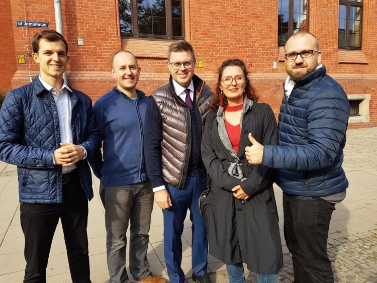 Michalak zapowiada budowę basenów na osiedlach. Sprawdź, gdzie miałby powstać [LISTA]
