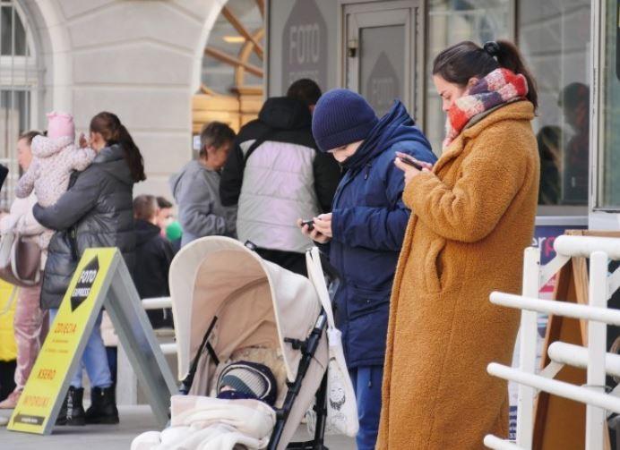 Ukraińcy ruszają po zasiłki, w tym 500 plus