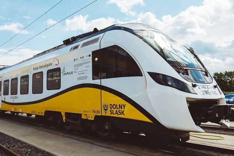 Koleje Dolnośląskie na dłużej ze Śląskiem Wrocław