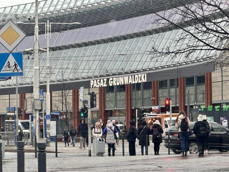 Wrocław: Co się dzieje z Pasażem Grunwaldzkim? Zniknęło wiele sklepów