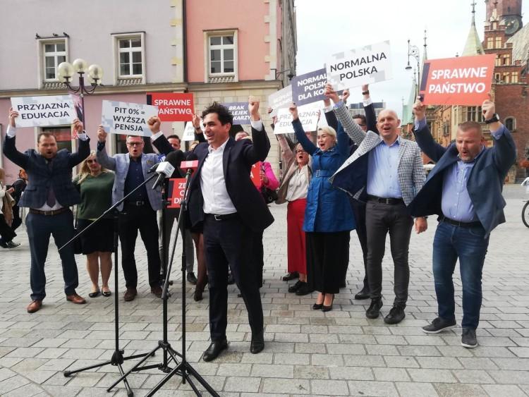 Bezpartyjni Samorządowcy: dziś 4 procent, w niedzielę ponad 5