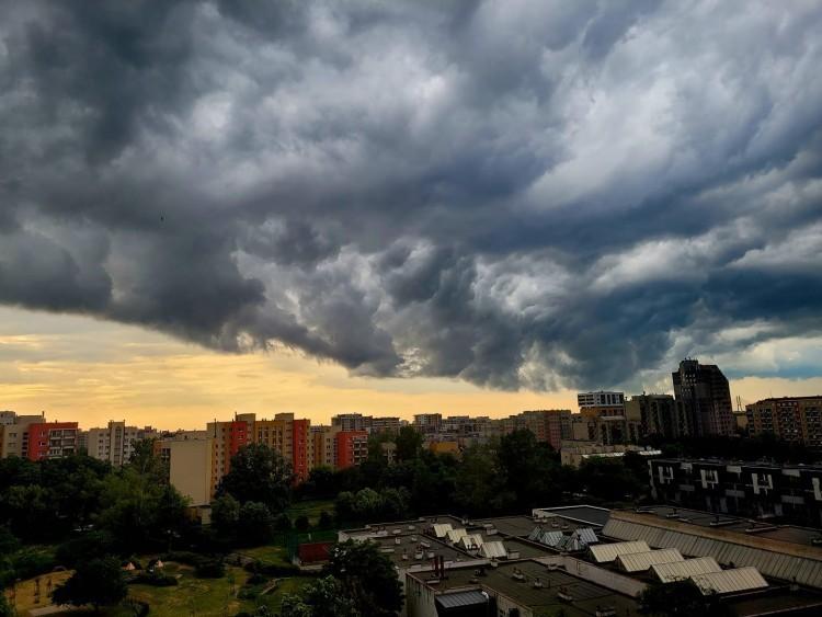 Pogoda we Wrocławiu: Będą burze. Jest ostrzeżenie IMGW. Gdzie jest burza?