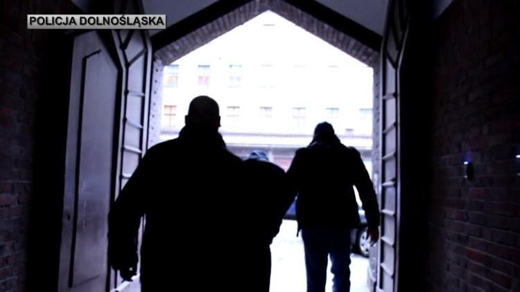 Wrocławianin od lat gromadził zdjęcia i filmy z pornografią dziecięcą. Teraz pójdzie siedzieć