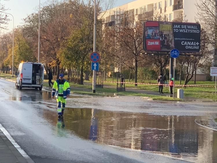 Awaria wodociągów. Do wielu domów nie płynie woda [27.12.2022]