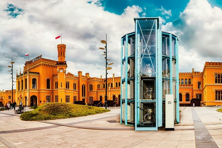 Wieże rowerowe na wrocławskich dworcach? To nowy pomysł Kolei Dolnośląskich