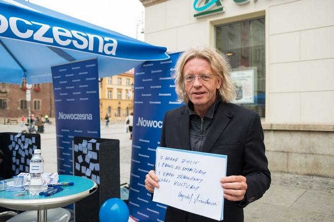 Wrocławski poseł Nowoczesnej zachęca do podpisywania petycji w obronie konstytucji