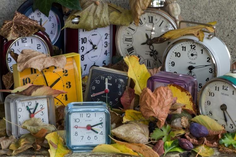 Zmiana czasu na zimowy: czas zimowy czy letni? Który czas był pierwszy?