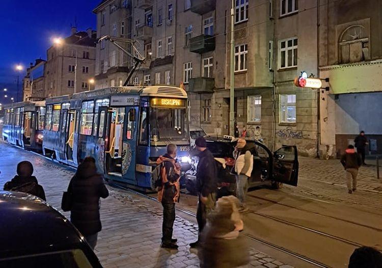 Wypadek tramwaju w centrum Wrocławia. Są utrudnienia