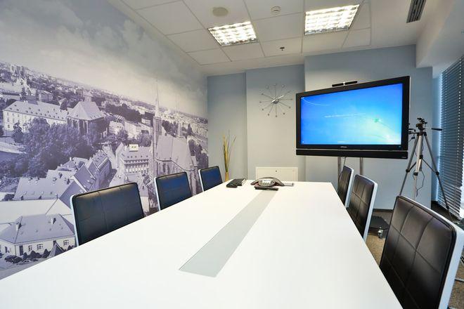 Firma szuka do pracy we Wrocławiu kilkudziesięciu specjalistów. Mają stworzyć teamy i ciekawe projekty