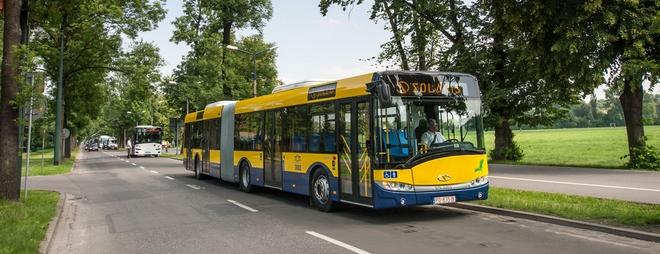 Latem na wrocławskie ulice wyjadą nowe autobusy. Umowa na dzierżawę blisko 60 pojazdów podpisana