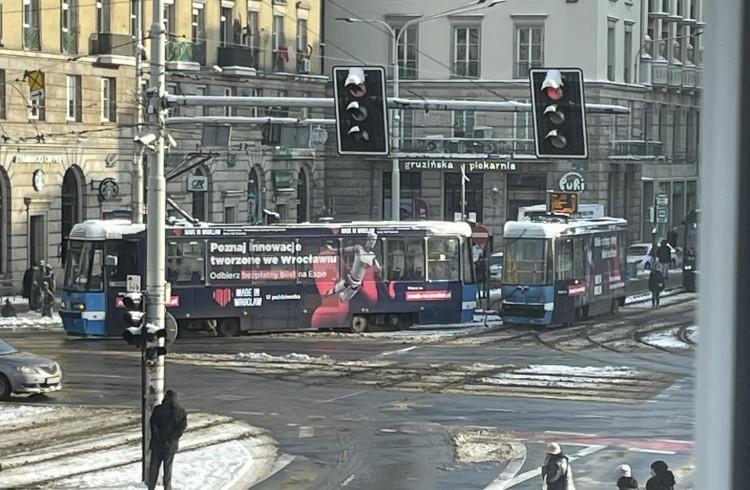 Wrocław: Tramwaj wykoleił się koło Arkad