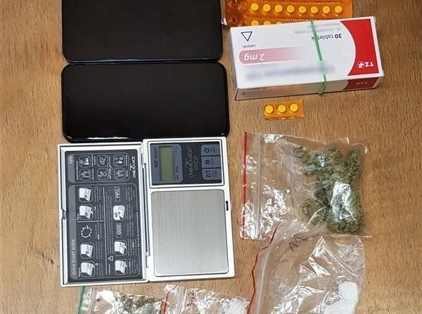 Wrocław: Klonazepam i narkotyki w mieszkaniu na Ołbinie. 24-latek z zarzutami