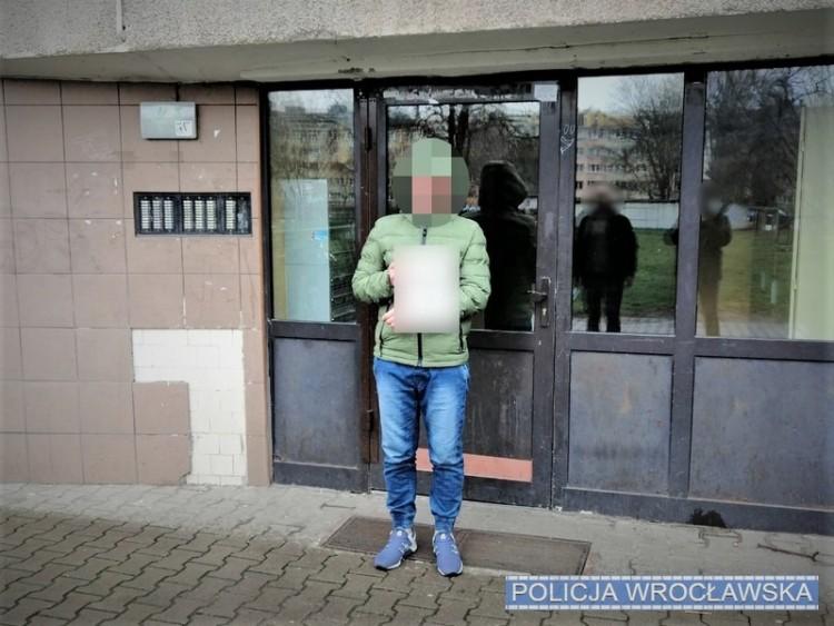 36-latek podawał się za hydraulika ze spółdzielni, potem okradał mieszkania