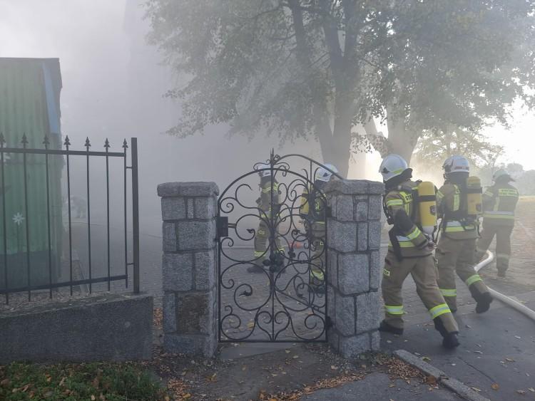 Pożar liceum. Jedna osoba zatruła się dymem